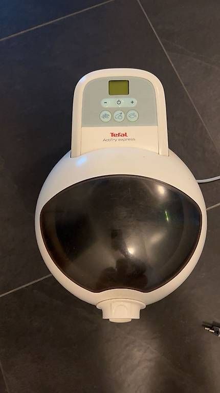 Tefal Elettrodomestici da cucina: Tefal Actifry express – Usato da Altendorf venduto da S.Maechler 1