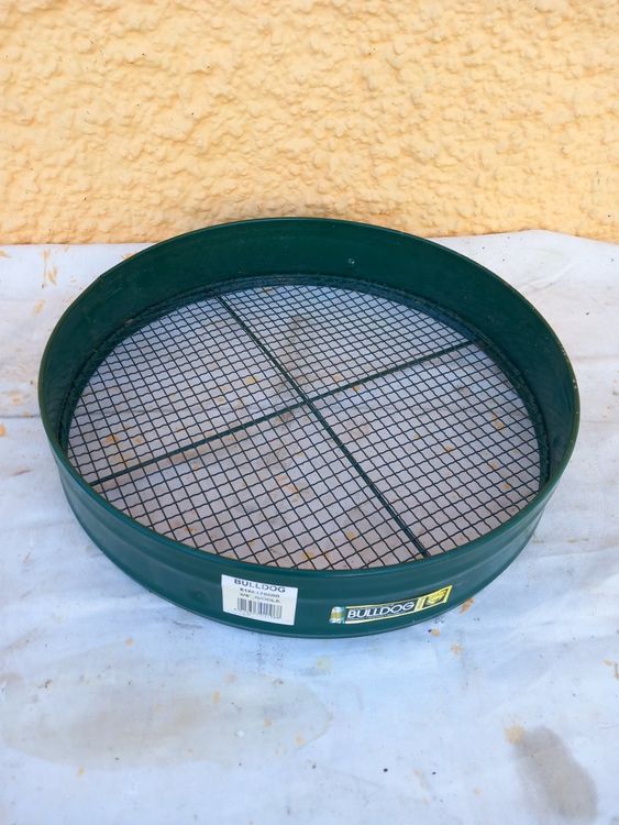 ZWEquipint Gartensieb Mit Holzgriff - Edelstahl Sieb Für Erde & Kompost