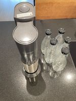 Sodastream Wassersprudler Titan mit 5 Glasflaschen