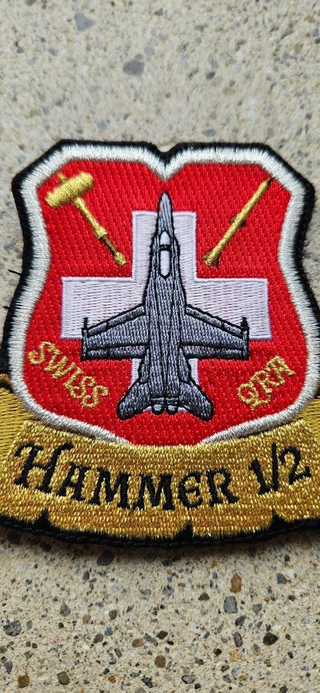 Schweizer Armee Placchette & Badge: *** Badge Schweizer Luftwaffe mit klett *** – Nuovo e nell'imballaggio originale da Riedholz venduto da fr_sIruP 1