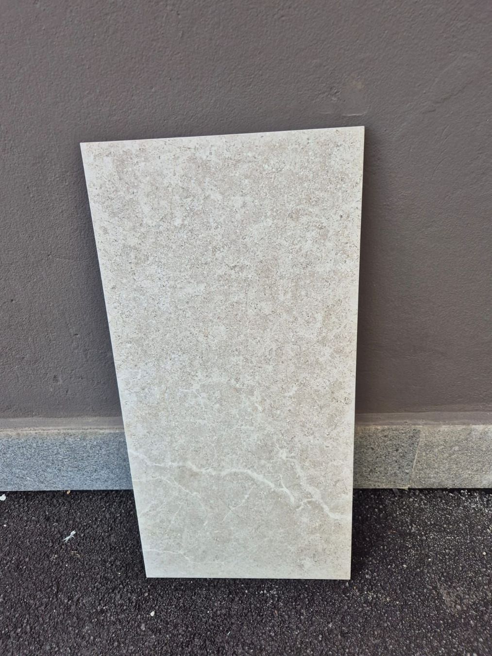 Rivestimenti per pavimenti: Feinsteinzeug Fliesen 1.Wahl 60x120 – Nuovo e nell'imballaggio originale da Niedergösgen venduto da Baumaterial_schweiz 8