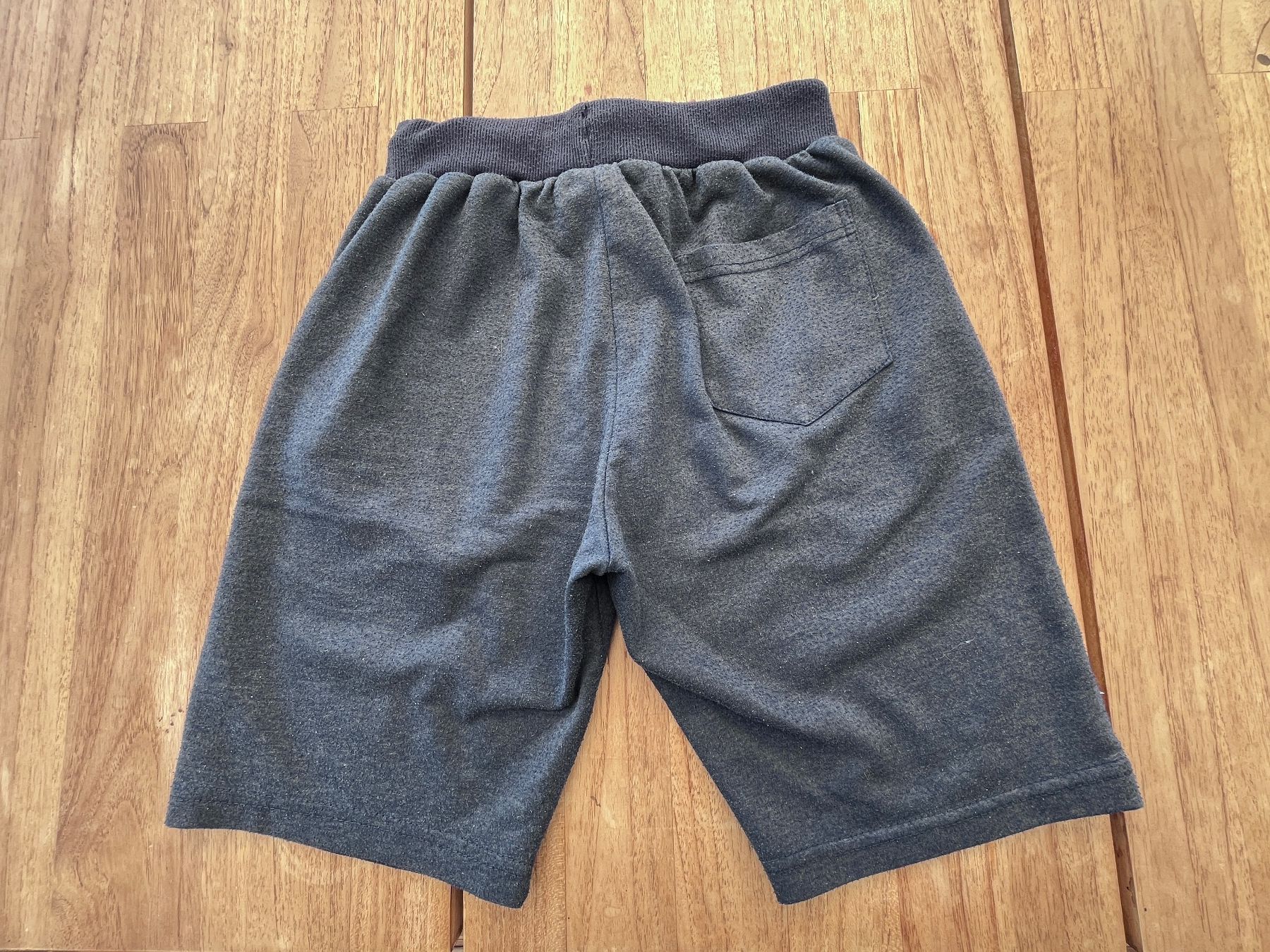 Pantaloni: Shorts, Gr. 146 / 152 – Usato da Beinwil am See venduto da Fgrisch 1