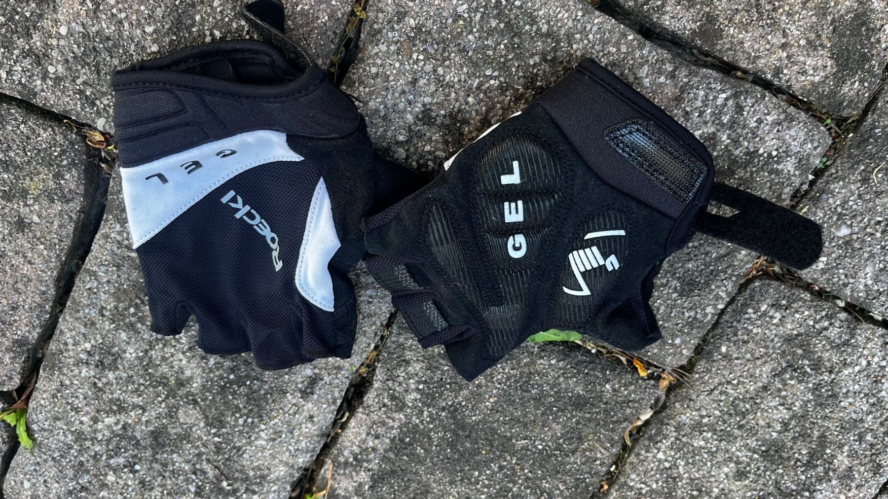Roeckl Guanti & manicotti: Roeckl Radhandschuhe kurz, Grösse 7 – Usato da Münchenstein venduto da sil_h6c9
