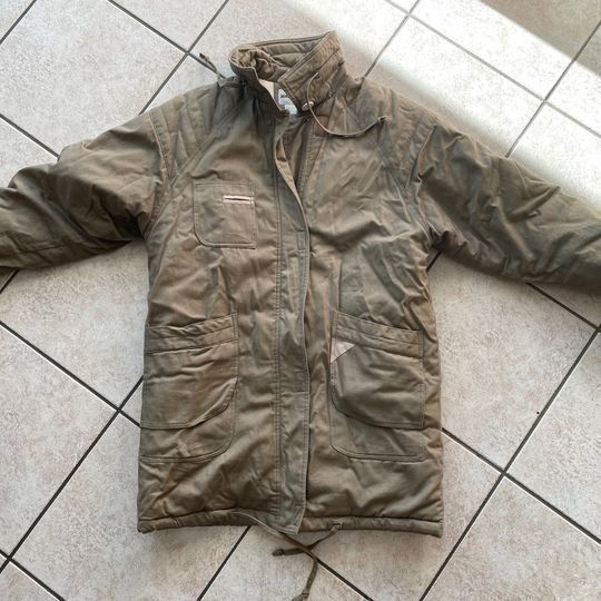 Mäntel: Veste chaude Kaki 38-40 Neuve – Gebraucht aus La Chaux-de-fonds von ccjp