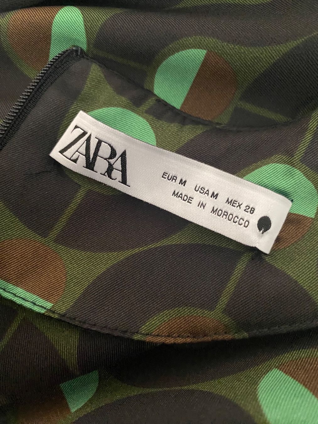 Zara Blusen: ZARA Bluse  - neuwertig - – Neu (gemäss Beschreibung) aus Jona von vanessasupermarket20 9