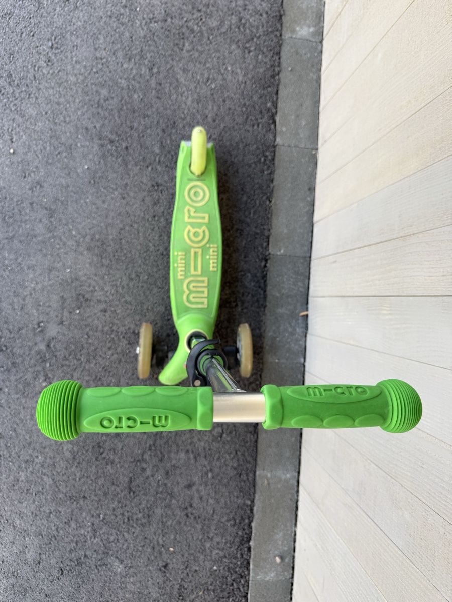 Micro Kickboard: Mini Micro Roller grün gebraucht – Usato da Schliern b. Köniz venduto da Jimwest7 3