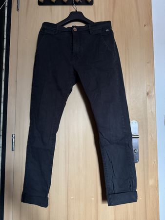 Pantalon noir homme, taille 30/34, parfait pour l'automne!