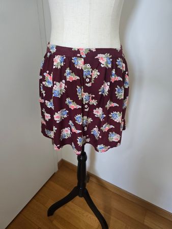 Hollister Minirock Blumenmuster Bordeaux Grösse S guter Zust