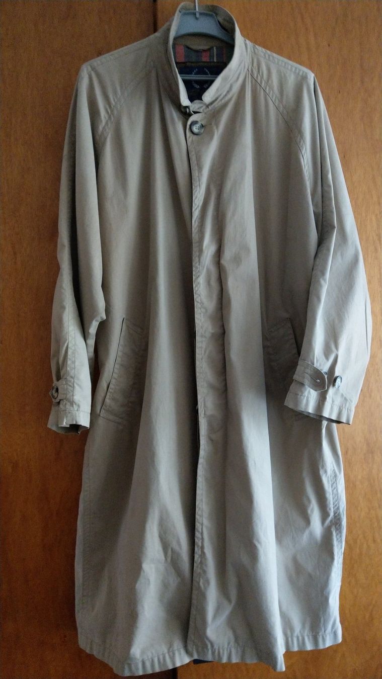 C&A Manteaux: Mackintosh Regenmantel M – D'occasion à Unterentfelden par 13_Lukullus 1