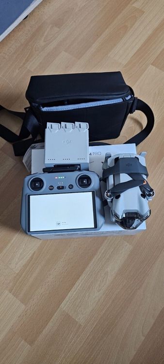 DJI Mini 4 Pro Fly More Combo mit DJI RC 2 | Kaufen auf Ricardo