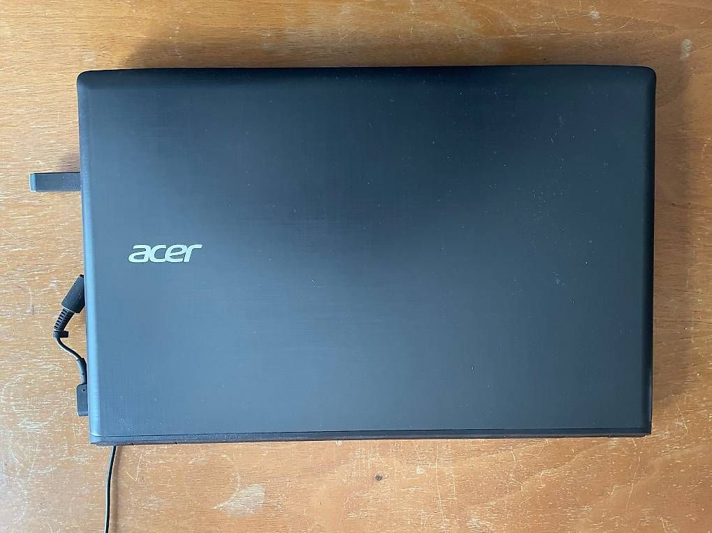 Notebook: Laptop Acer "Aspire E17 – Usato da Basel venduto da comet04 2