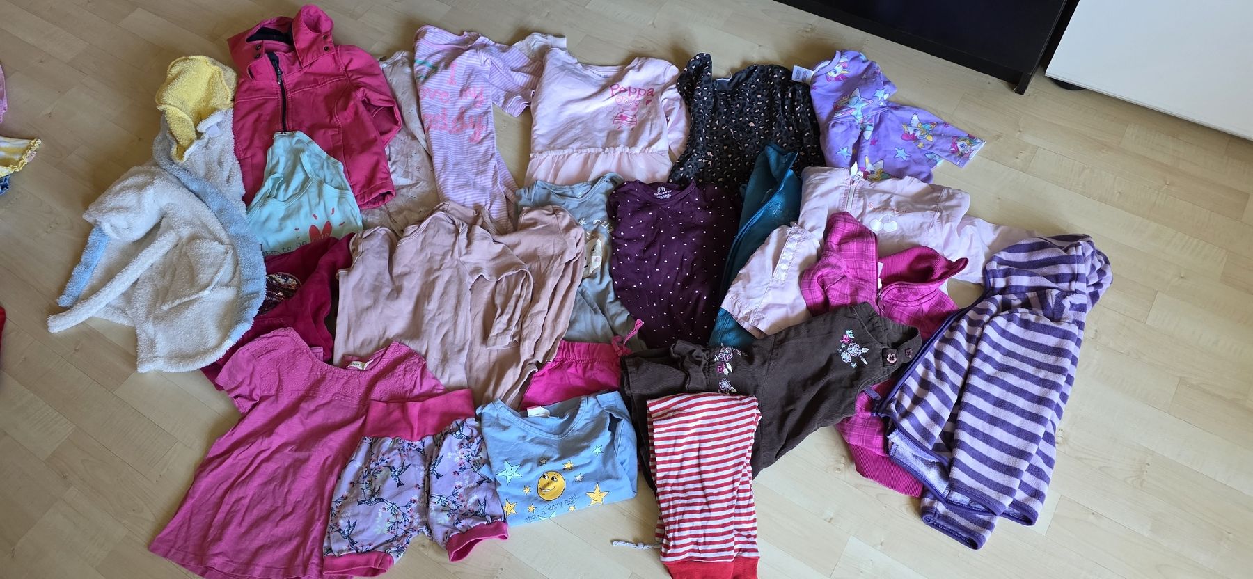 Lotti & Set di vestiti: Grosses Kleiderpaket – Usato da Wattwil venduto da Vip-Edelstahl 1