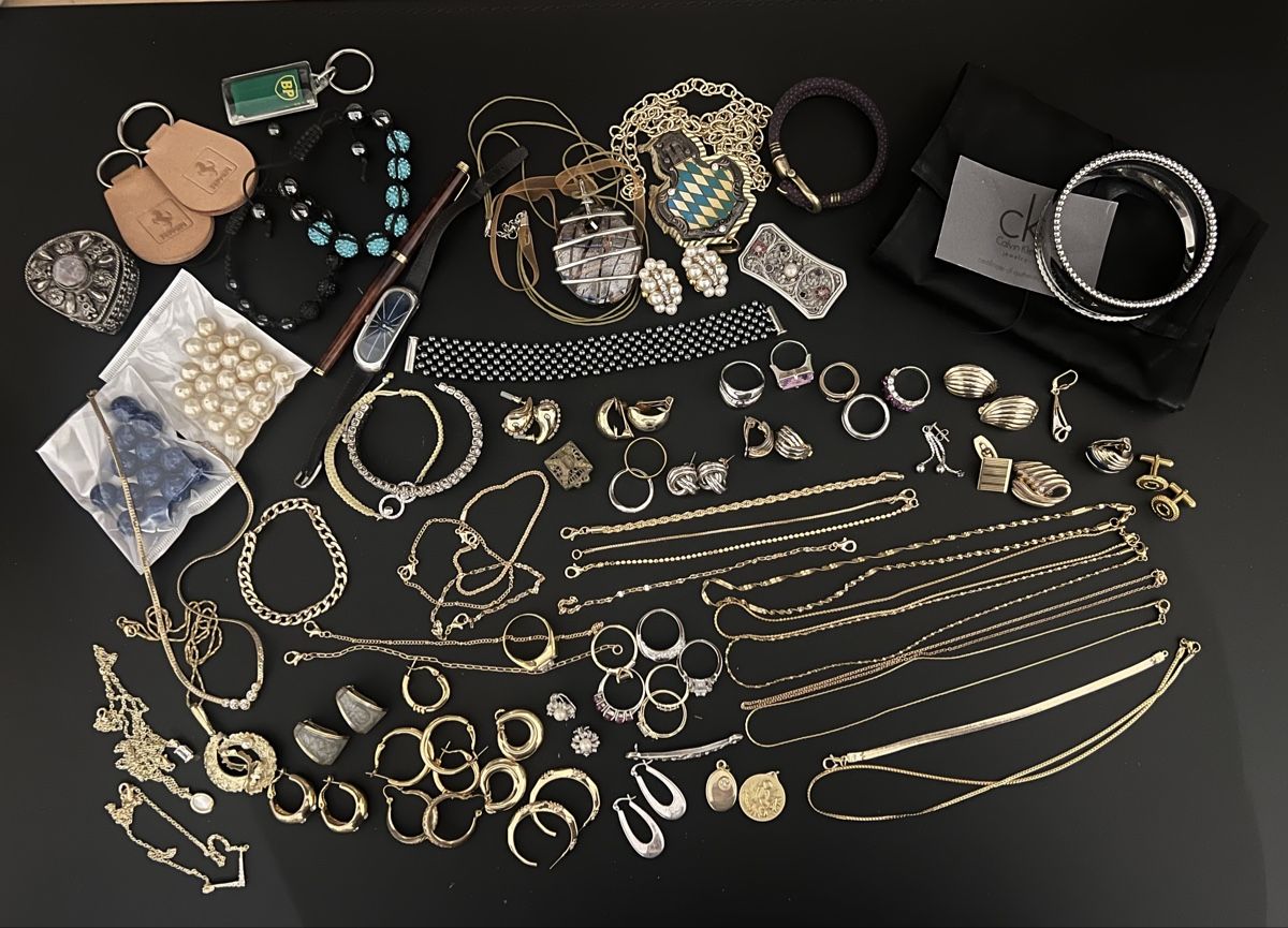 Sonstiger Schmuck: Lot de bijoux – Gebraucht aus St-Pierre-Clages von ste_xk6p