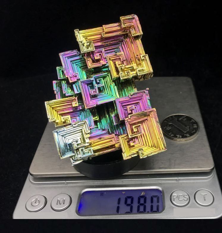 Mineralien & Heilsteine: Wismut Kristall 200g Element Bi – Neu (gemäss Beschreibung) aus Chur von P0WER