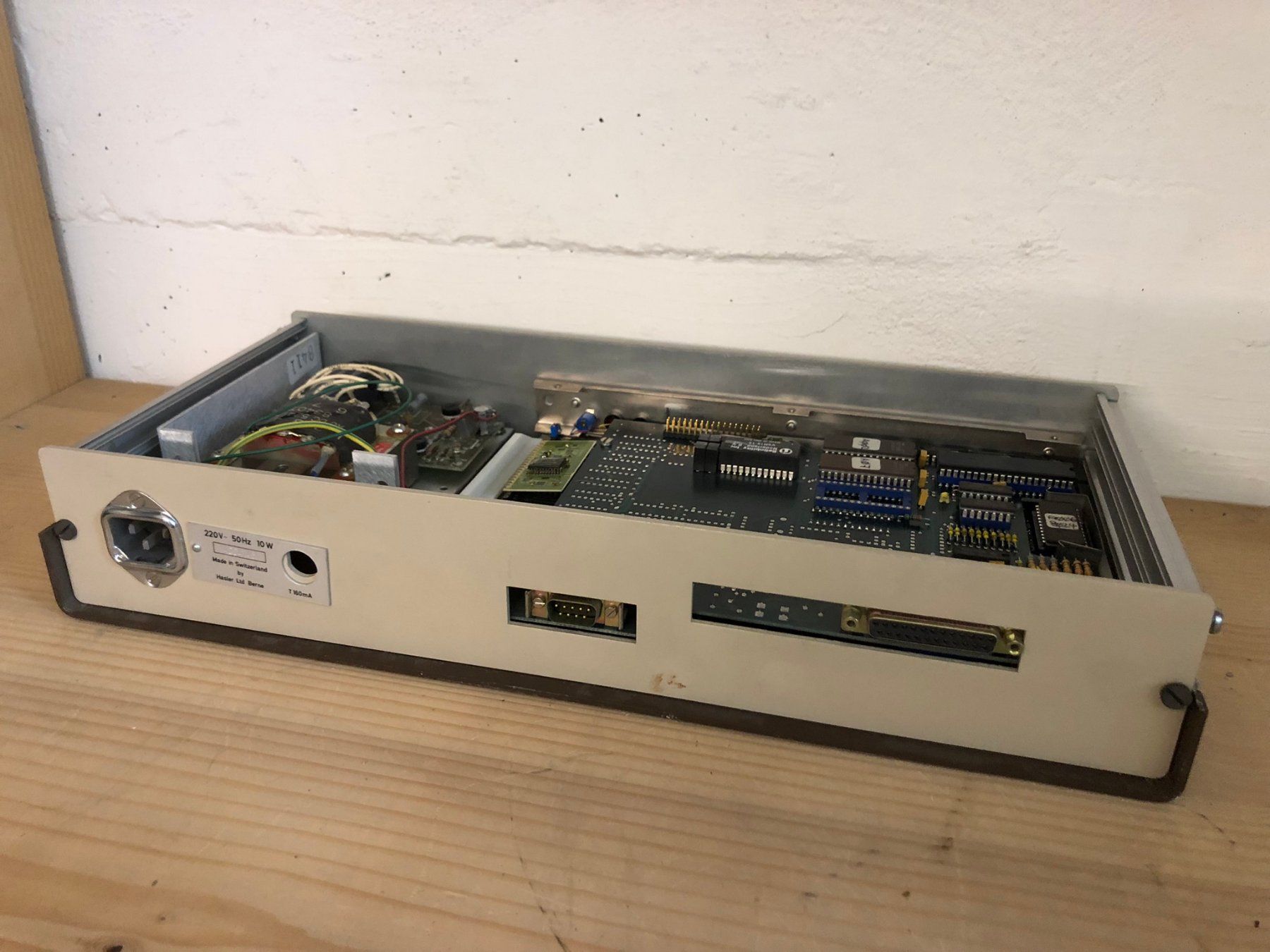 Messen: Unbekanntes Modem, Hasler AG Datentransfergerät, wohl RS232 – Defekt aus Hinterkappelen von atomschnee 1