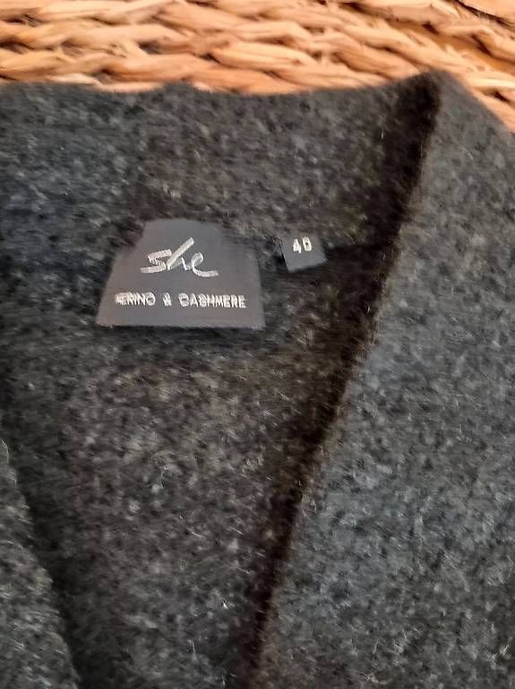 Giacche: Merino-Kaschmir-Cardigan von She – Usato da Zürich venduto da Melianea 1
