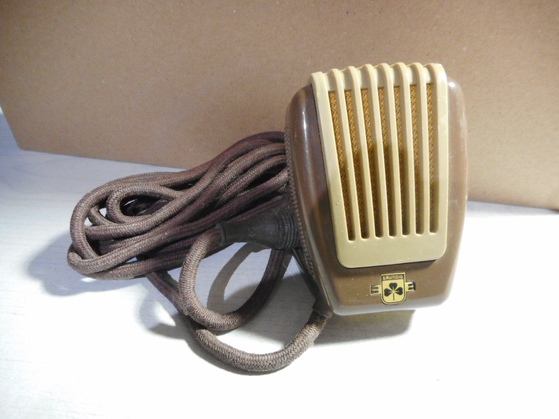 Grundig Microfoni: altes Grundig Tisch - Microfon – Usato da Rotkreuz venduto da hupfu69 3