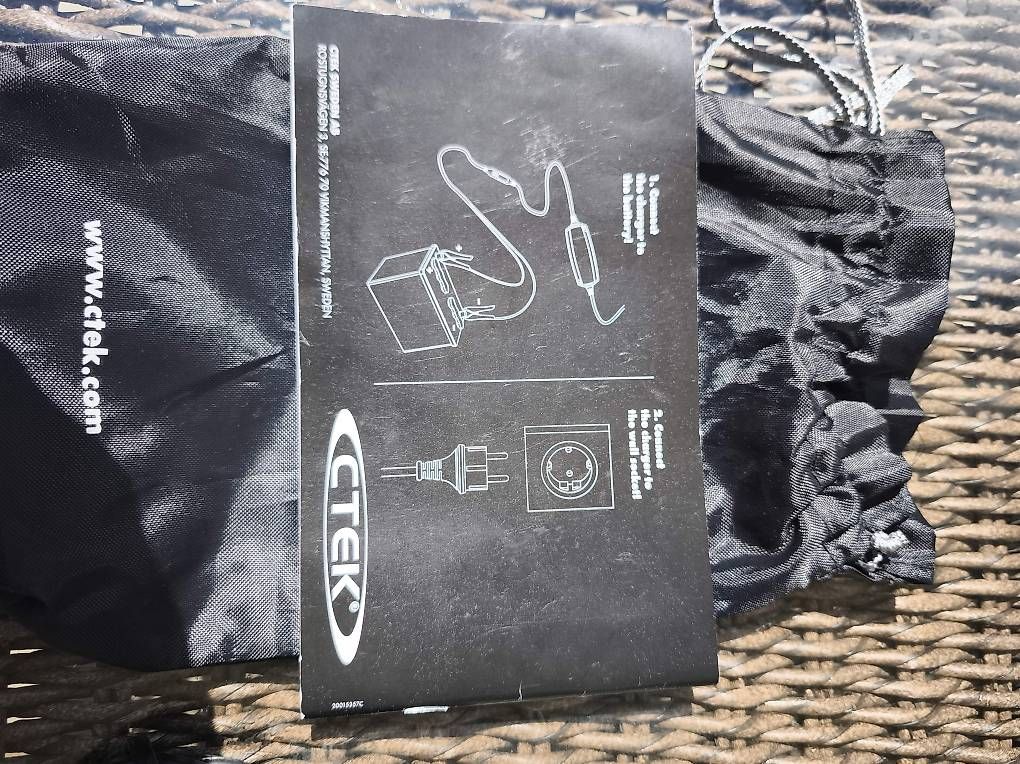 Caricabatterie: Chargeur de batterie moto  – Usato da fribourg venduto da pipas01 2
