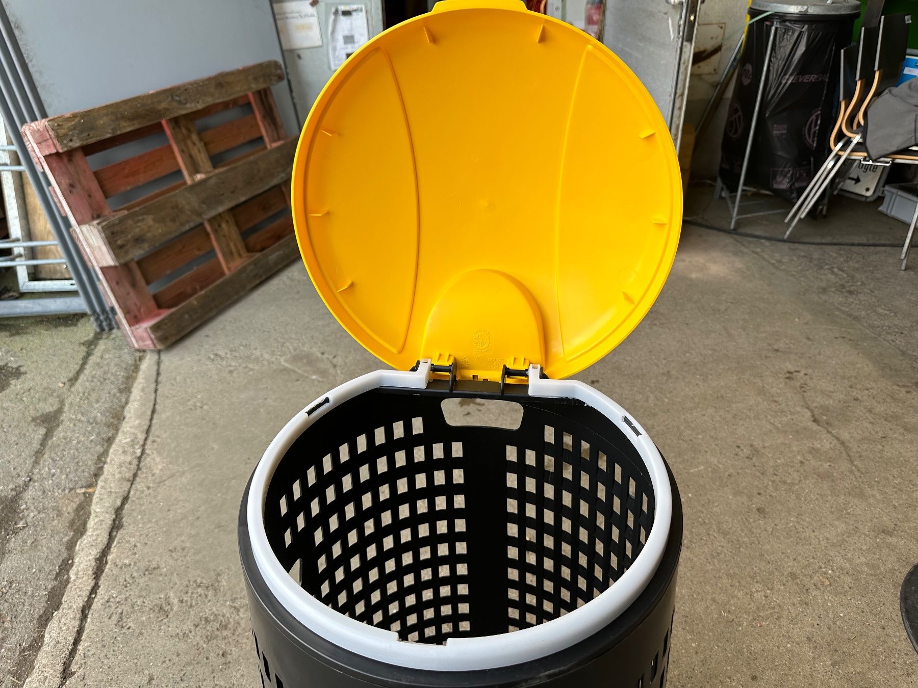 Cestini per rifiuti: neuer Abfalleimer 70-120 Liter – Nuovo (secondo la descrizione) da Necker venduto da liq24 3