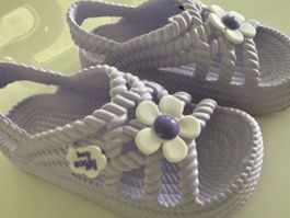Sandalen lila Grösse 34-35 neuwertig