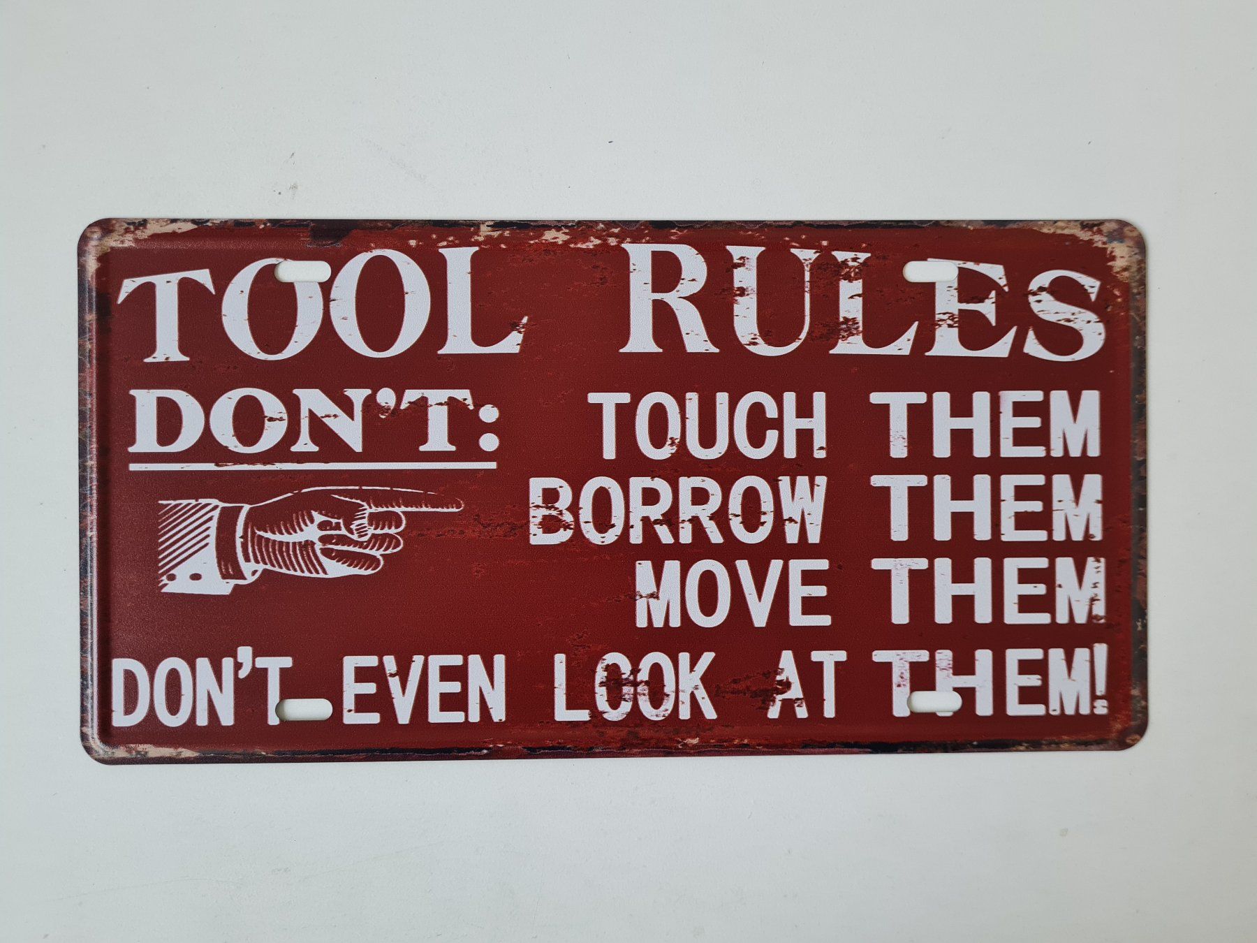 Insegne: Neues Deko Blechschild "TOOL RULES" – Usato da Tumegl/Tomils venduto da Steinschleuder-Shop
