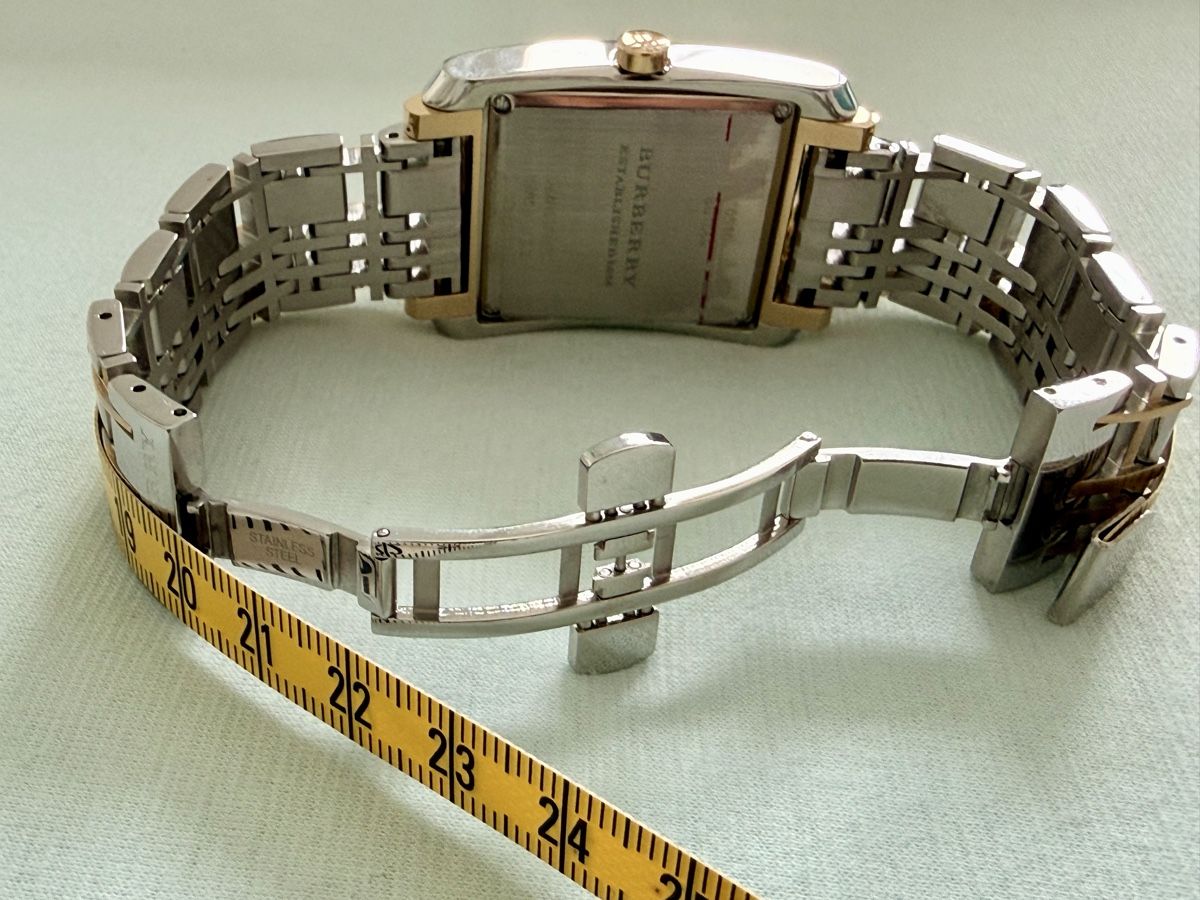 Burberry Orologi: Montre Quartz BURBERRY – Usato da Marly venduto da Nor_al3 8