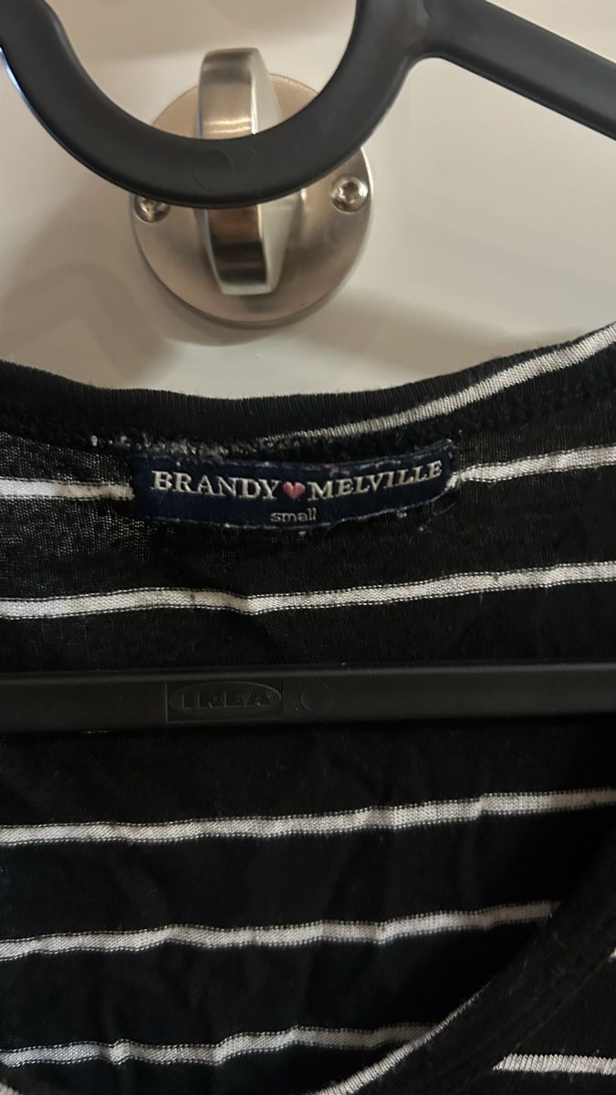 Brandy Melville Tops: Brandy Melville top – Gebraucht aus Zürich von gol_zrr2 1