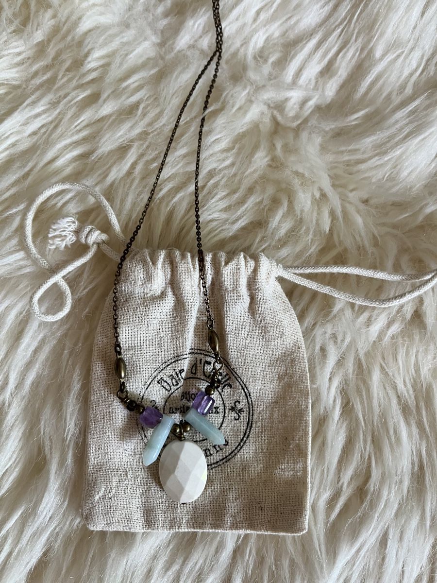 Catenine: Collier baies d’erelle – Usato da Lausanne venduto da Meganelausanne