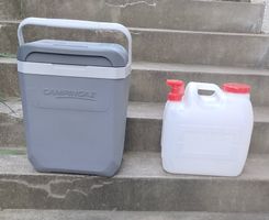 Kühlbox und Wassertank