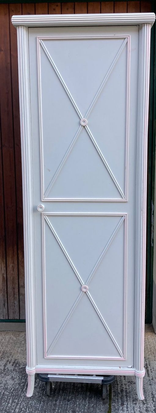 Armadi: Vintage Kleiderschrank, Shabby Chic – Usato da Riniken venduto da begeh-r-bar
