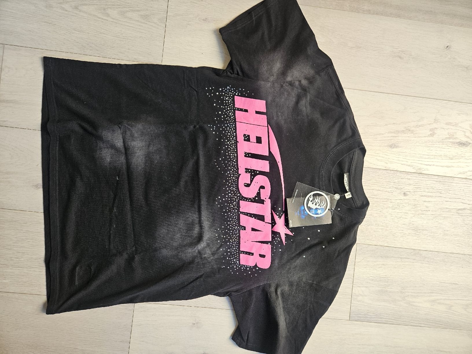 T-Shirts: Hellstar T-Shirt XL – Neu (gemäss Beschreibung) aus Emmenbrücke von ale_sq9f