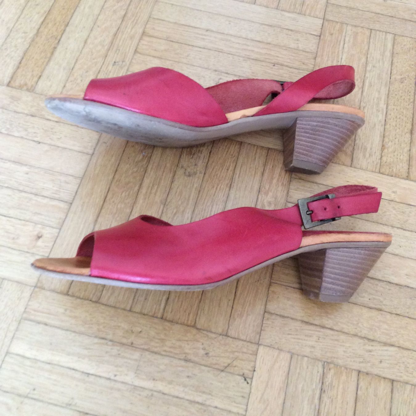 Scarpe da donna: Leder-Sandalen PASSO PER PASSO – Usato da Biel/Bienne venduto da Ganesh12 1