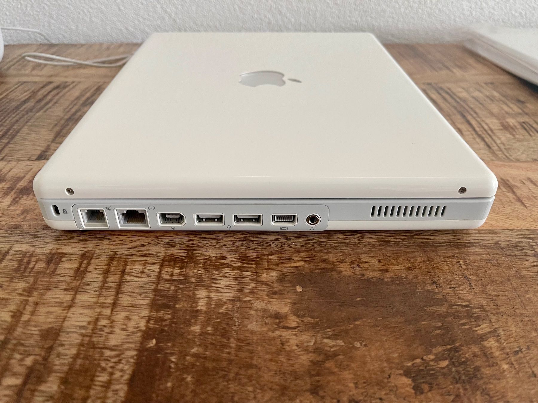 Apple Notebooks: Apple iBook G4 1.2 mit Originalsoftware und LAN-Adapter – Gebraucht aus Weggis von Katastropholi 3