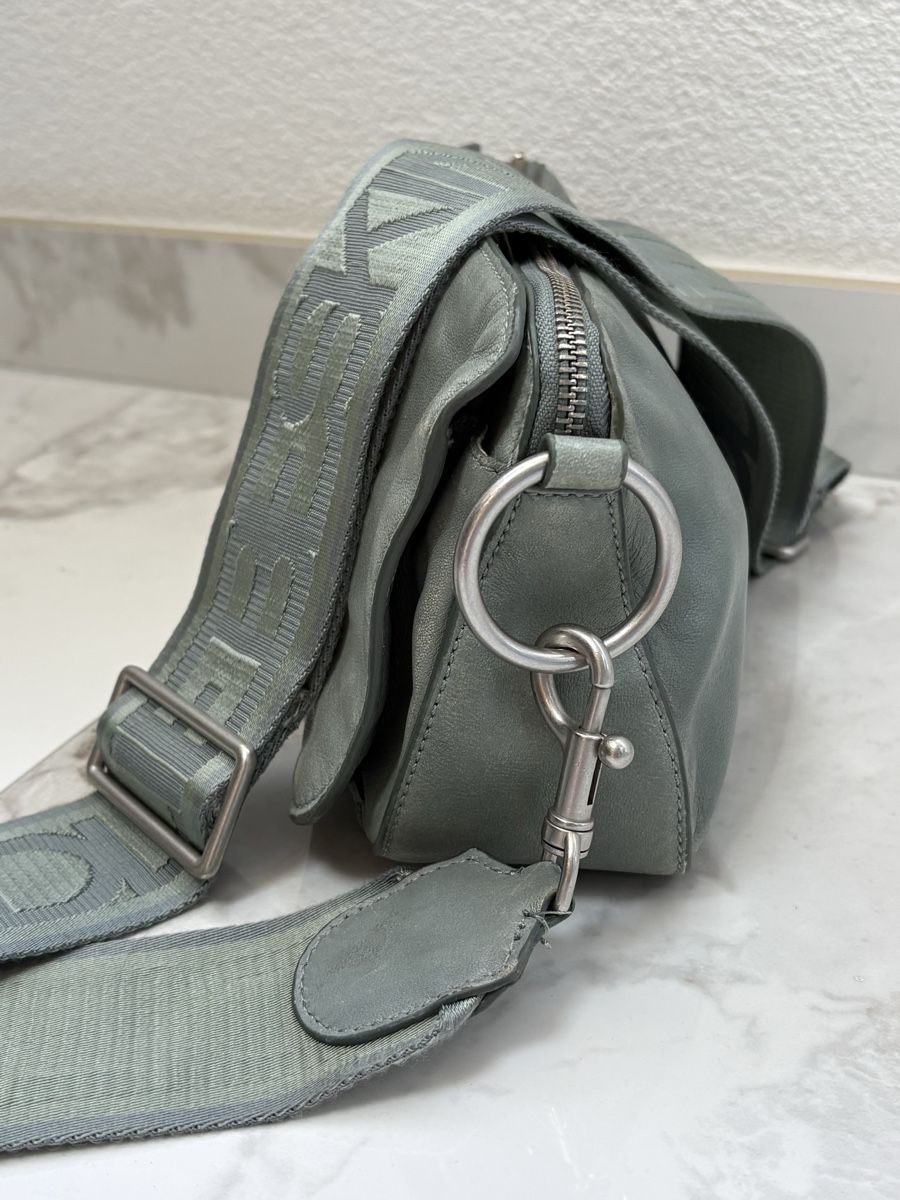 Liebeskind Sacs femmes: Ledertasche von Liebeskind  – D'occasion à Estavayer-le-Lac par Mimmy02 4