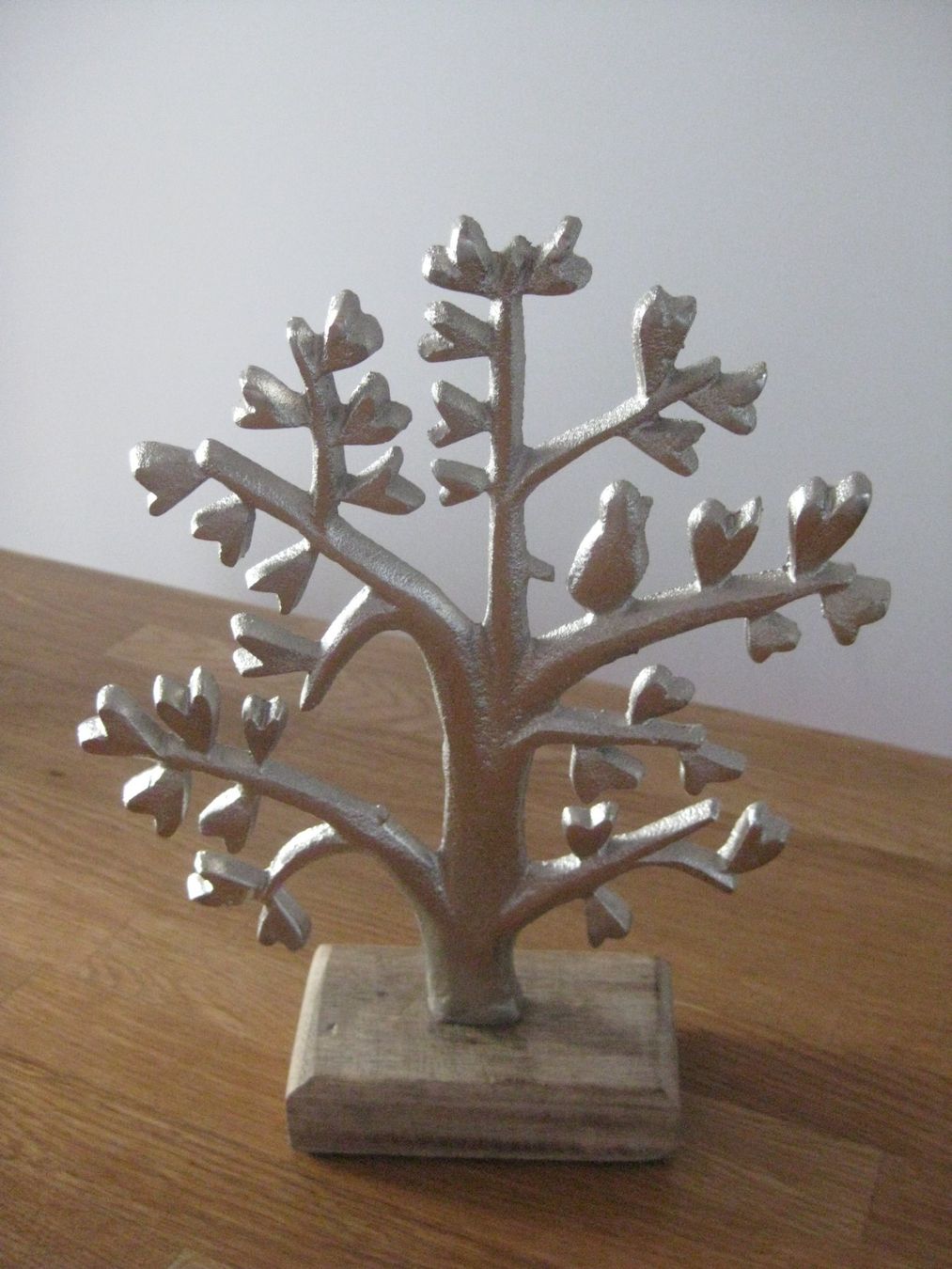 Tutte le decorazioni: Schöner Metall Baum mit einem Vogel – Nuovo (secondo la descrizione) da Romanshorn venduto da Wazoohandlung 3