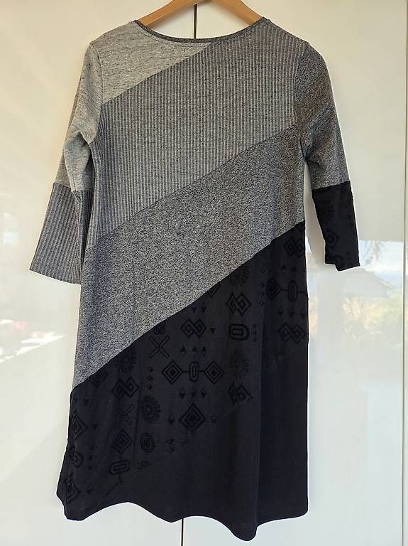 Desigual Vestiti: Kleid von Desigual Grösse M – Usato da Richterswil venduto da Cputoaster 1