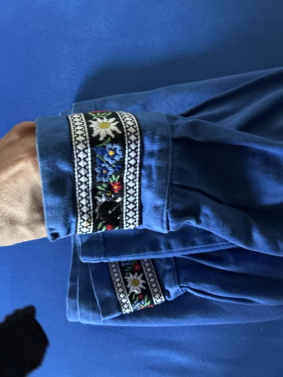 Camicie: Burgunderbluse  – Usato da Schlosswil venduto da Elias_Michel.05 3