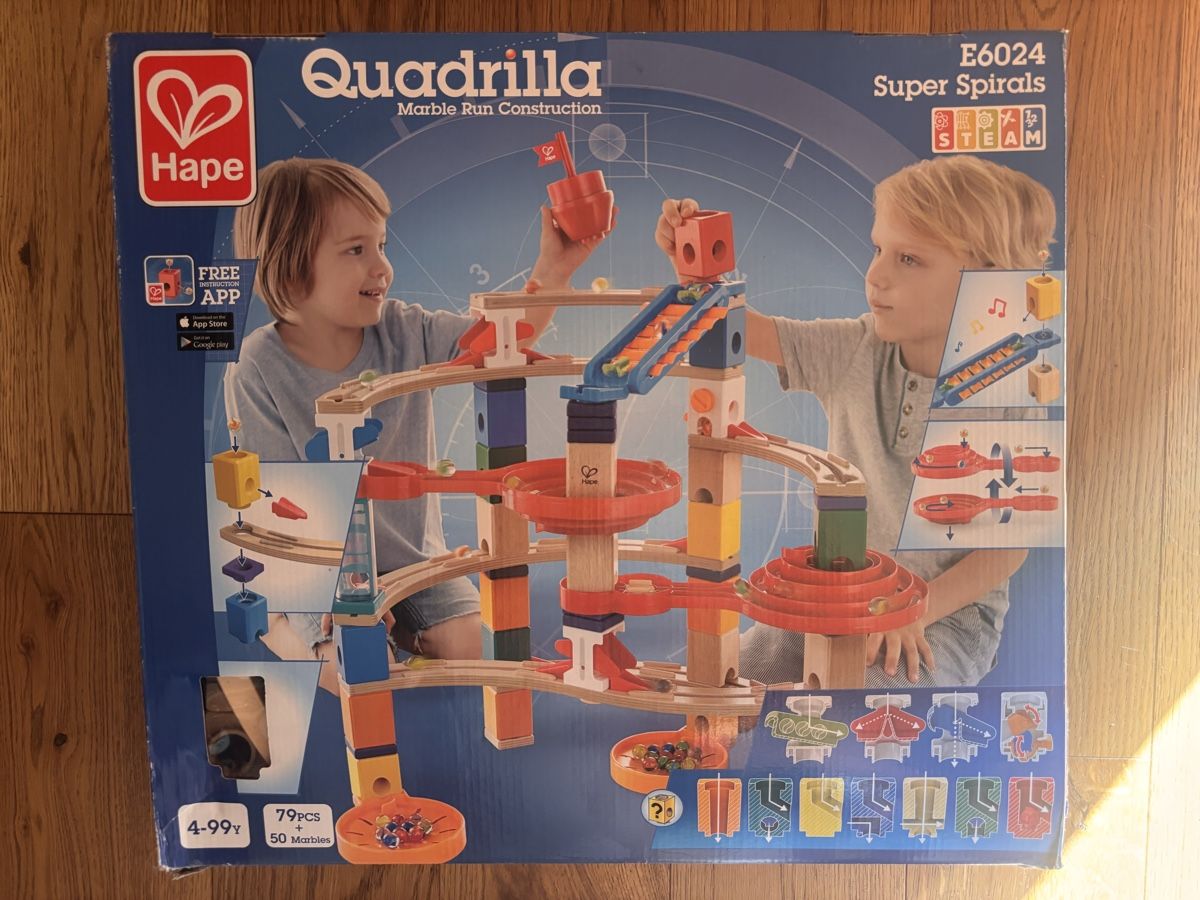 Quadrilla Giocattoli: Hape Quadrilla E6024 und E6019 neu – Usato da Affoltern am Albis venduto da interceptor356 1