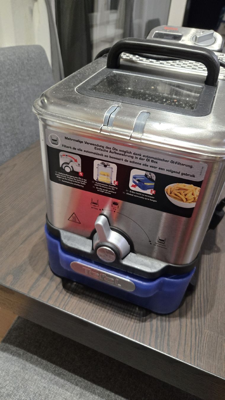 Tefal Elettrodomestici da cucina: Fritteuse Tefal digitale guter Zustand – Nuovo (secondo la descrizione) da Winterthur venduto da adr_c7nd