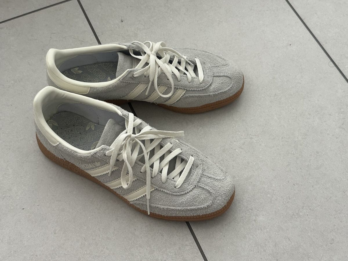Adidas Scarpe da uomo: Adidas Turnschuhe grau Grösse 40 – Nuovo (secondo la descrizione) da Oftringen venduto da costafabio7 1
