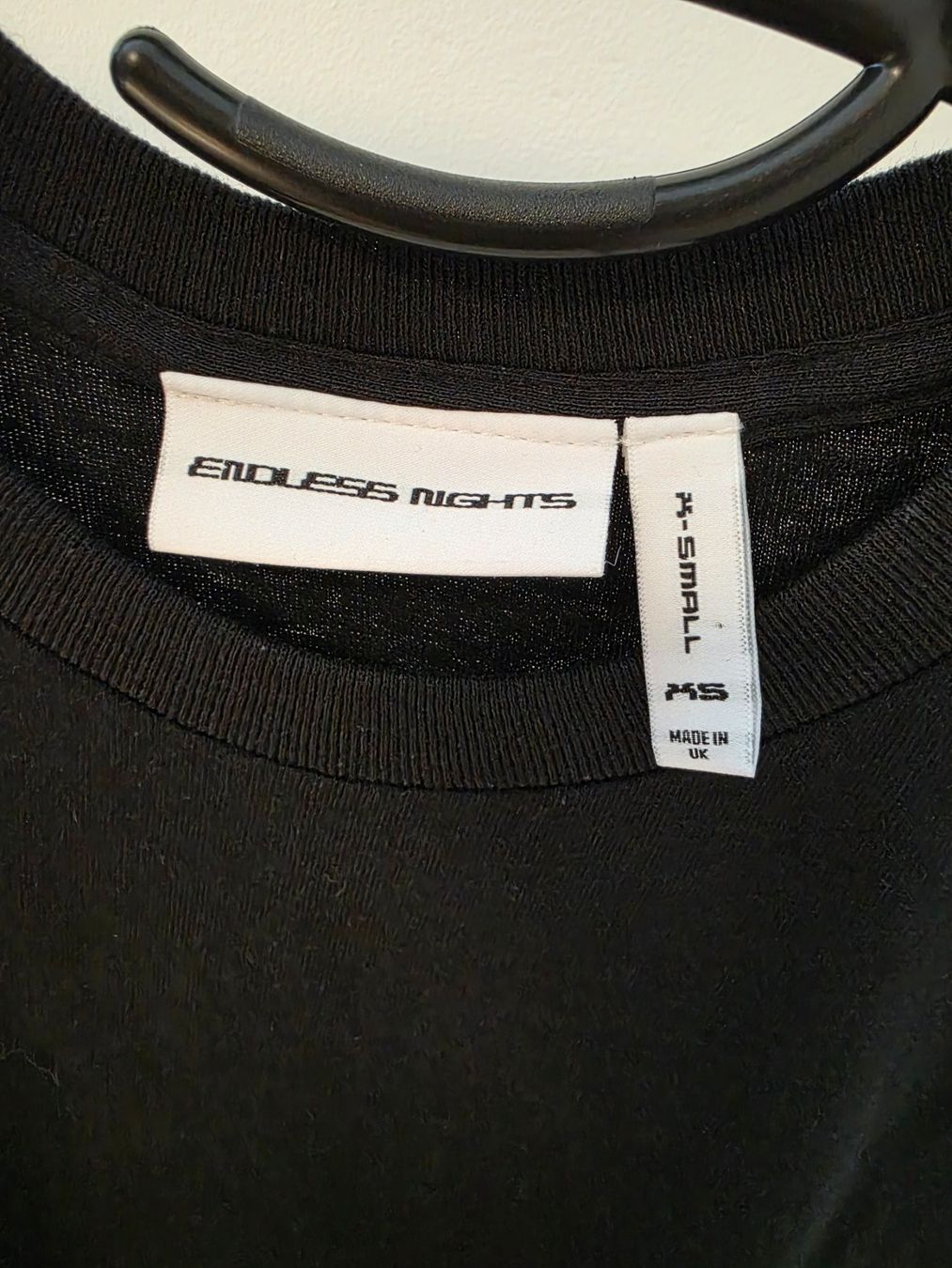 Tops: Tanktop Endless Nights – Neuf (Voir description) à Rothenfluh par sel_j856 2