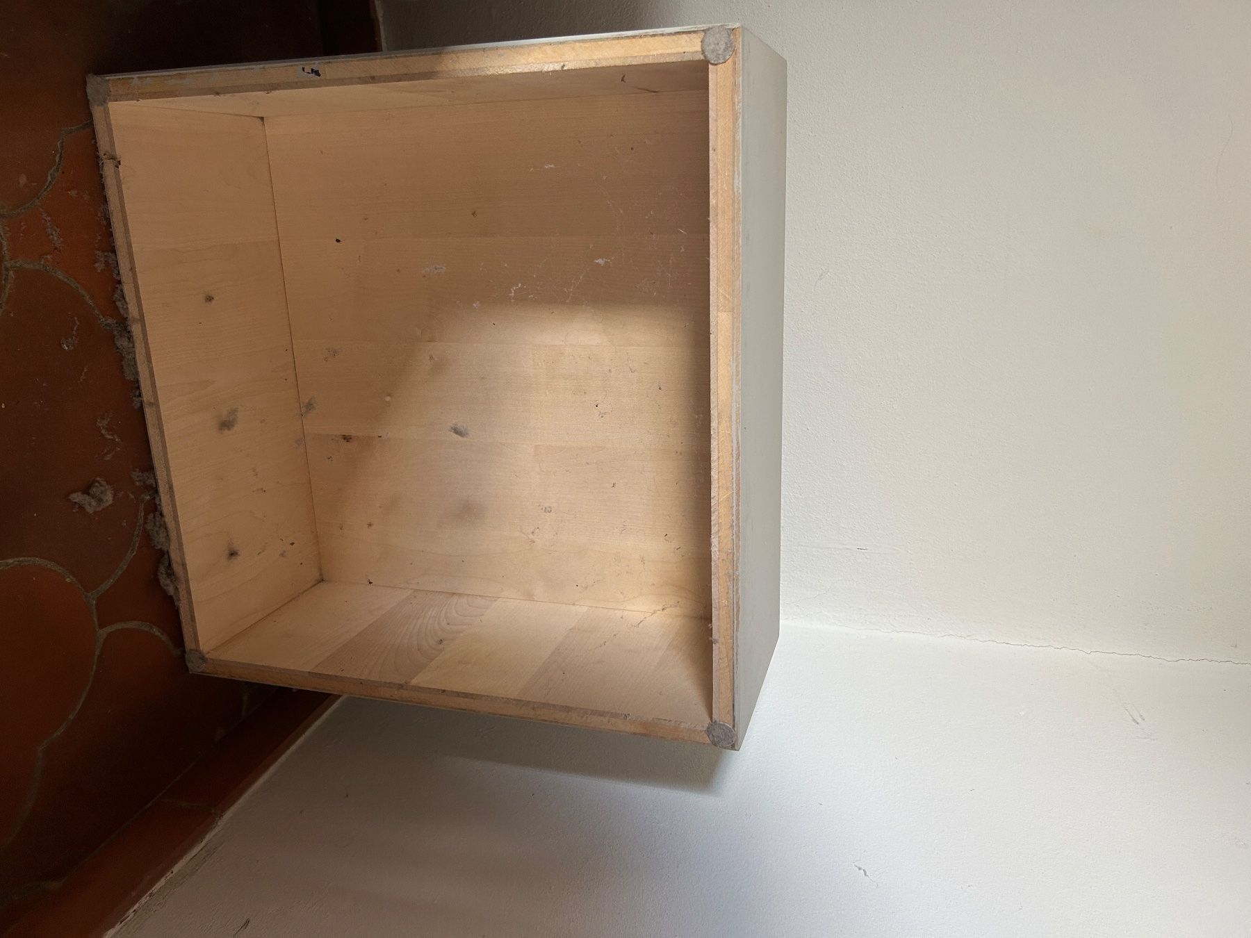 Sonstige Dekorationen & Accessoires: Galeriesockel Podest Säule Holz – Gebraucht aus Winterthur von Art-3000 1