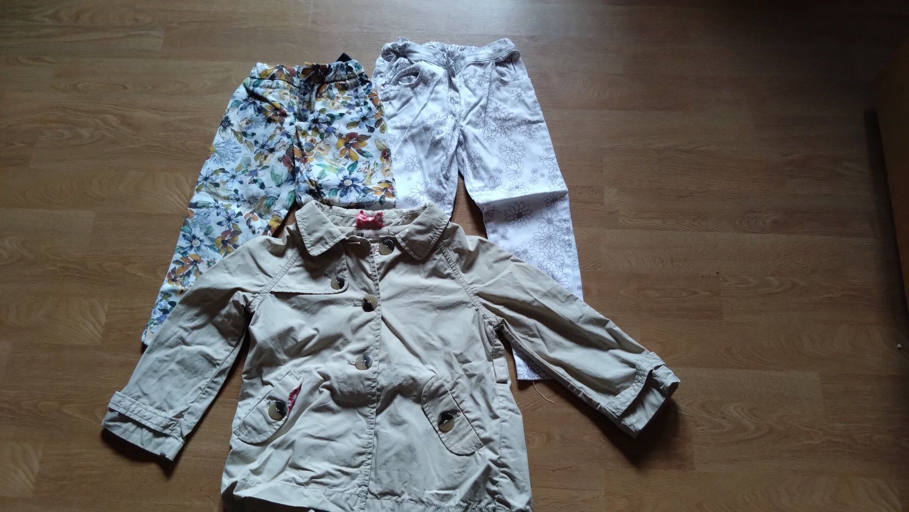 Kleiderpakete & -sets: Mädchenkleiderset gr 104 – Gebraucht aus Triengen von Ronner84