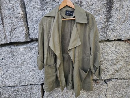 Stradivarius Übergangsjacke / Parka Khaki Olive