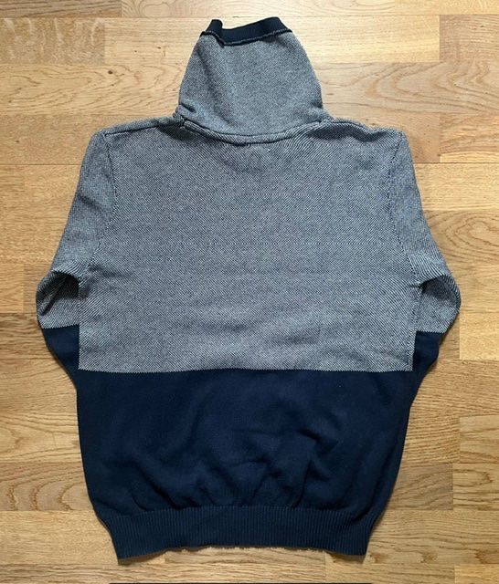 Pullover & Sweatshirts: Leichter Pulli mit lässig grossem Kragen – Gebraucht aus Steinmaur von Dyleila 1