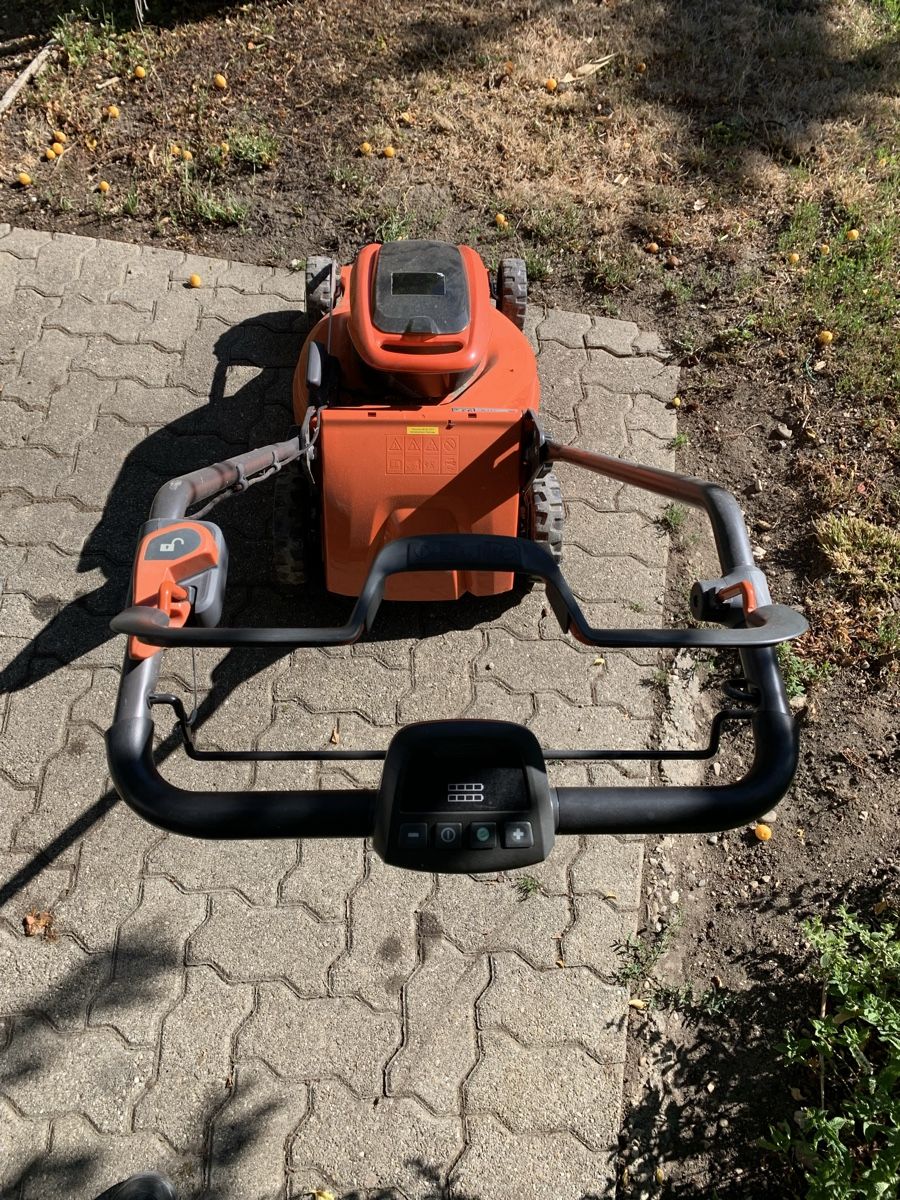 Husqvarna Tagliaerba: Husqvarna Rasenmäher  LC 347IVX – Difettoso da Liestal venduto da num_xp75 2