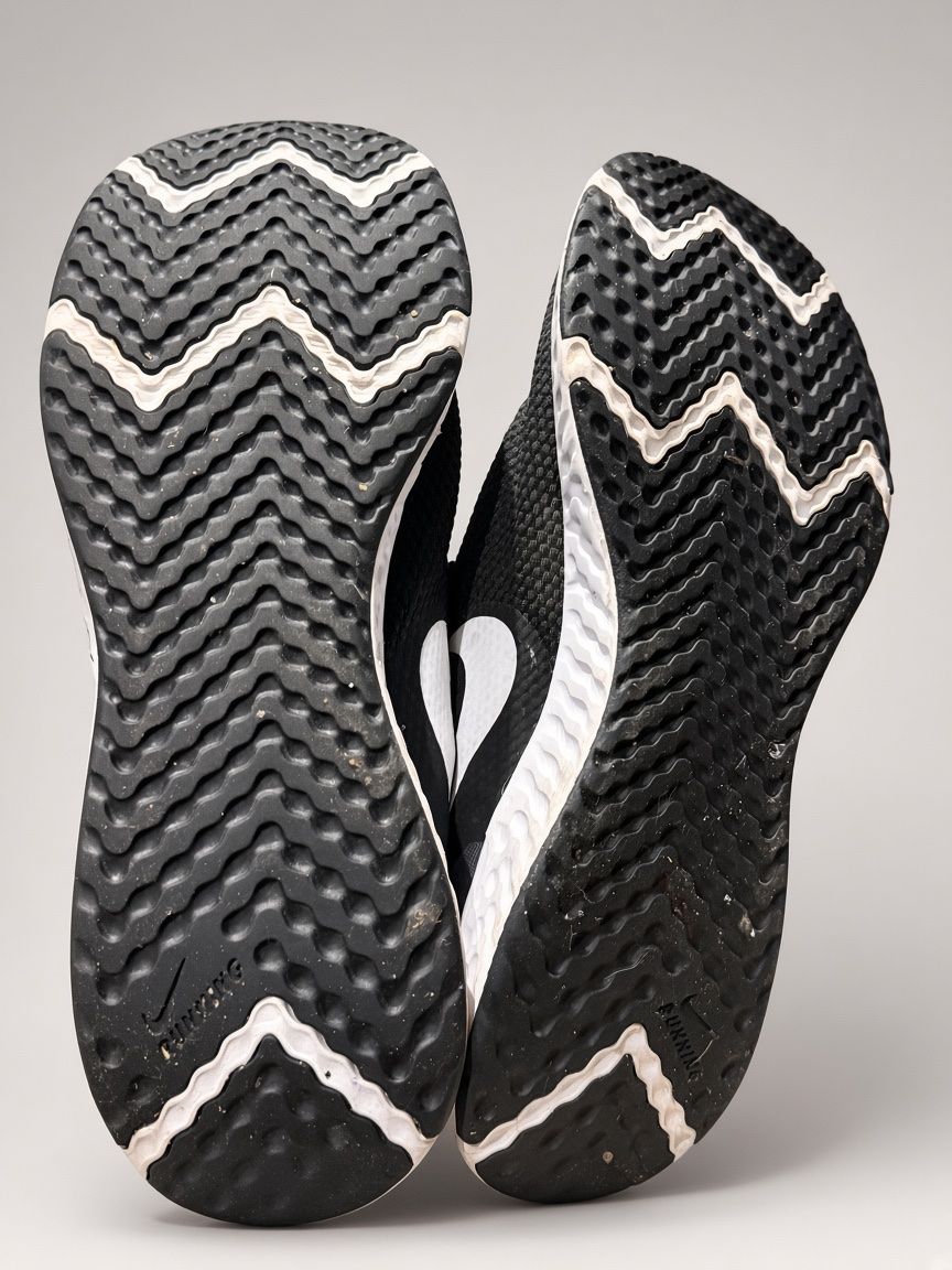 Nike Herrenschuhe: Nike Performance Revolution 5 Gr. 43 – Gebraucht aus Allschwil von GrenzWert 1