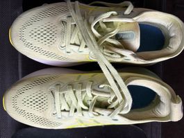 Asics 40.5 Gel Kayano 31 Laufschuhe - neuwertig