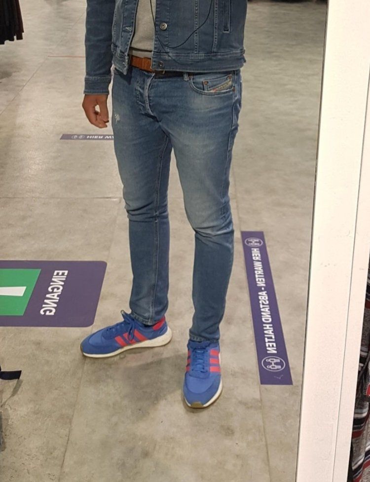 Adidas Scarpe da uomo: Adidas Sneakers - Sehr leicht – Usato da Pfungen venduto da R-Tunes 4