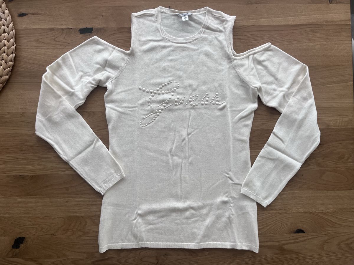 Guess Maglioni & Felpe: Guess Pullover mit Schulter Cut-Out und Perlenprint Gr. S – Usato da Münsingen venduto da Andrealie